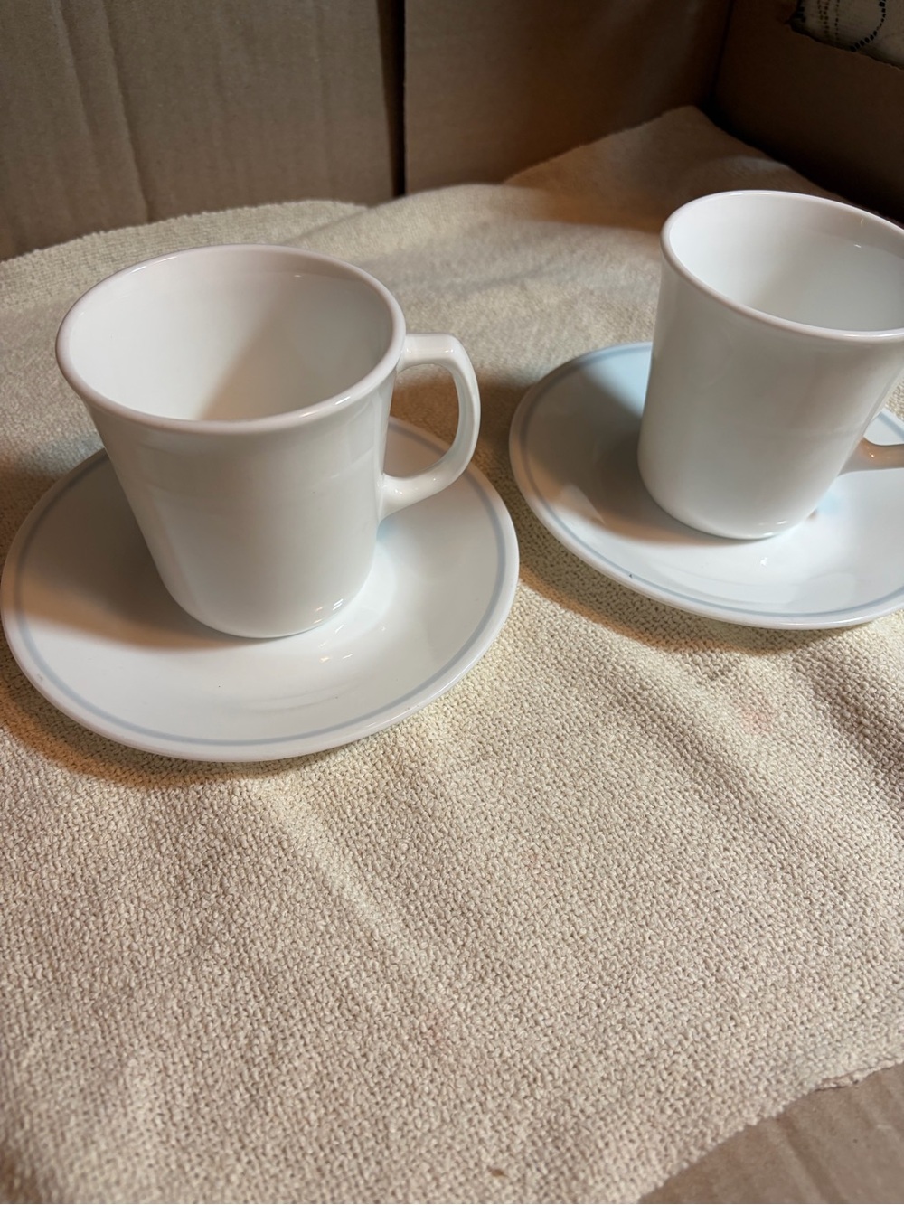 Set of 2 Vintage Corningware Coffee Mugs & Corelle Normandy Saucers Needlepoint